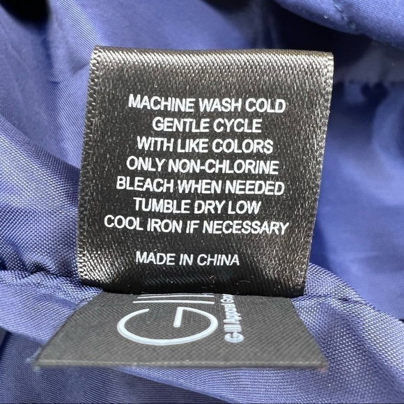 M Black Rivet Blue Puffer Vest Medium Snap Closure 8 10 - Picture 6 of 7